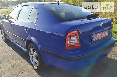 Лифтбек Skoda Octavia 2003 в Киеве