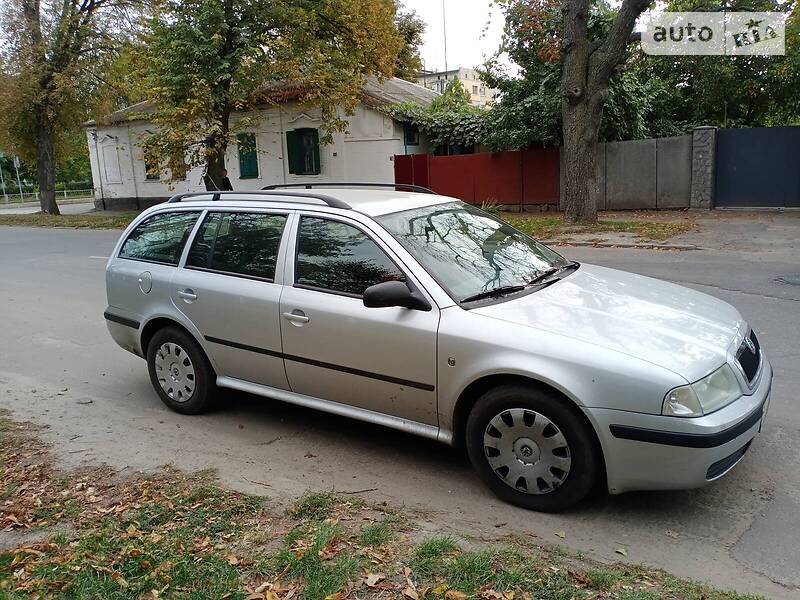 Універсал Skoda Octavia 2010 в Полтаві