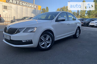 Седан Skoda Octavia 2018 в Кривом Роге