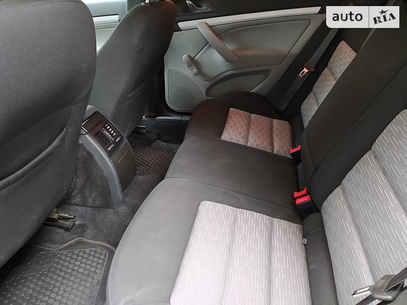 Універсал Skoda Octavia 2009 в Полтаві