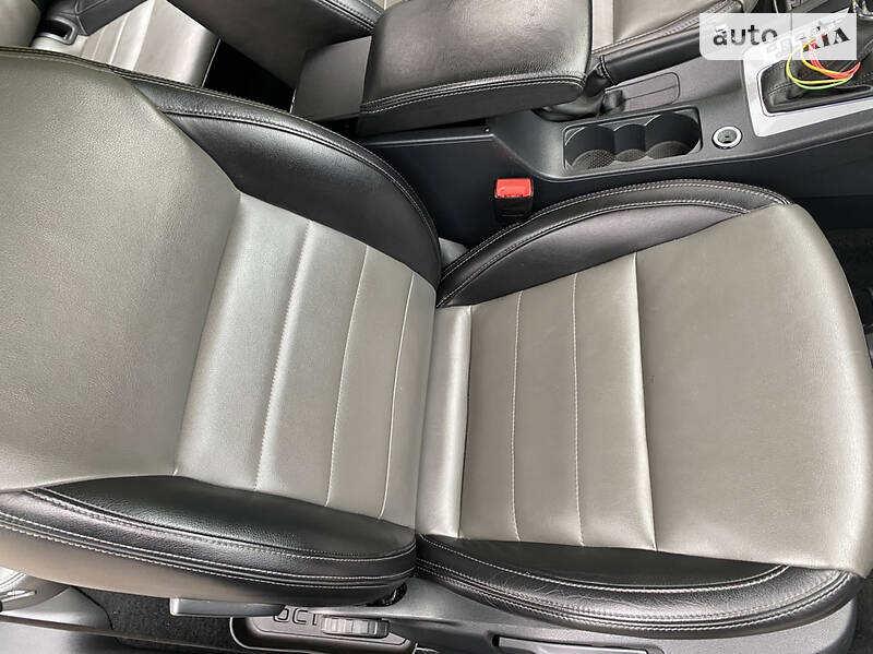 Универсал Skoda Octavia 2014 в Ровно
