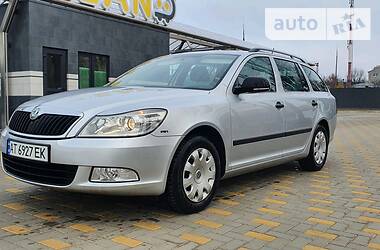 Универсал Skoda Octavia 2012 в Виннице