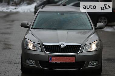 Универсал Skoda Octavia 2009 в Умани