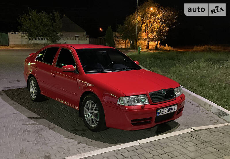 Хэтчбек Skoda Octavia 2002 в Днепре