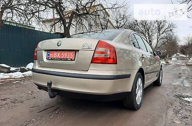 Хэтчбек Skoda Octavia 2005 в 