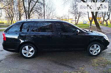 Універсал Skoda Octavia 2009 в Каховці