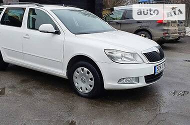 Універсал Skoda Octavia 2009 в Сумах