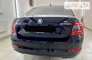 Лифтбек Skoda Octavia 2016 в Киеве