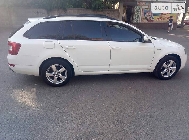 Универсал Skoda Octavia 2014 в Кропивницком