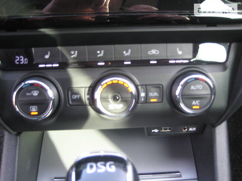 Універсал Skoda Octavia 2015 в Бердичеві