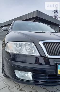Лифтбек Skoda Octavia 2008 в Львове