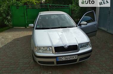 Лифтбек Skoda Octavia 2003 в Львове