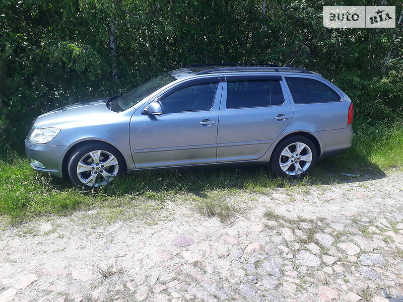 Універсал Skoda Octavia 2012 в Овручі