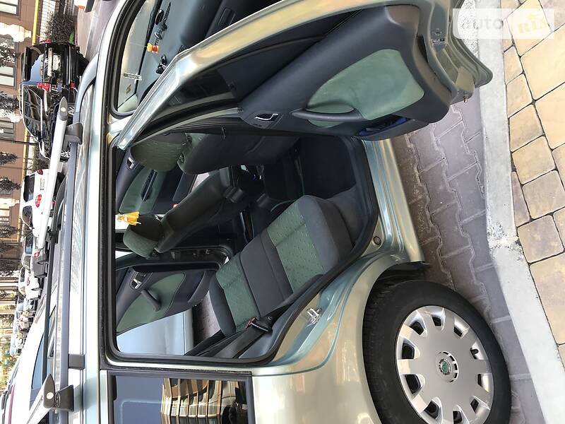 Універсал Skoda Octavia 2001 в Києві