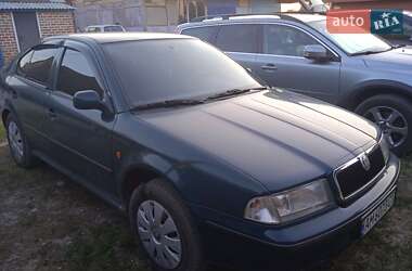 Хэтчбек Skoda Octavia 2000 в Житомире