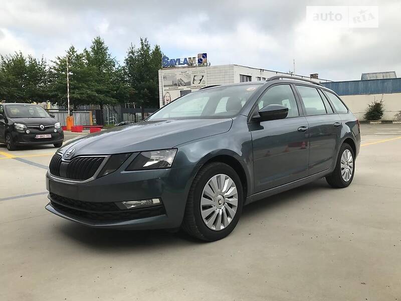 Универсал Skoda Octavia 2017 в Староконстантинове