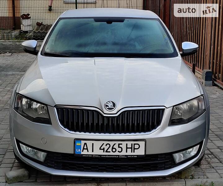Хэтчбек Skoda Octavia 2014 в Ирпене