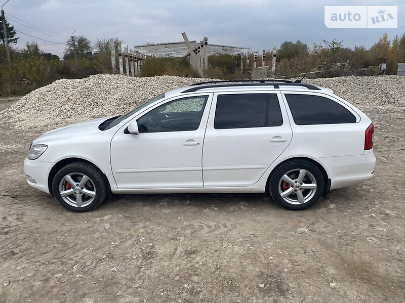 Універсал Skoda Octavia 2011 в 