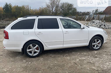 Універсал Skoda Octavia 2011 в 
