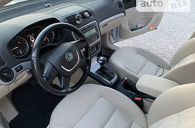 Седан Skoda Octavia 2009 в Мукачевому