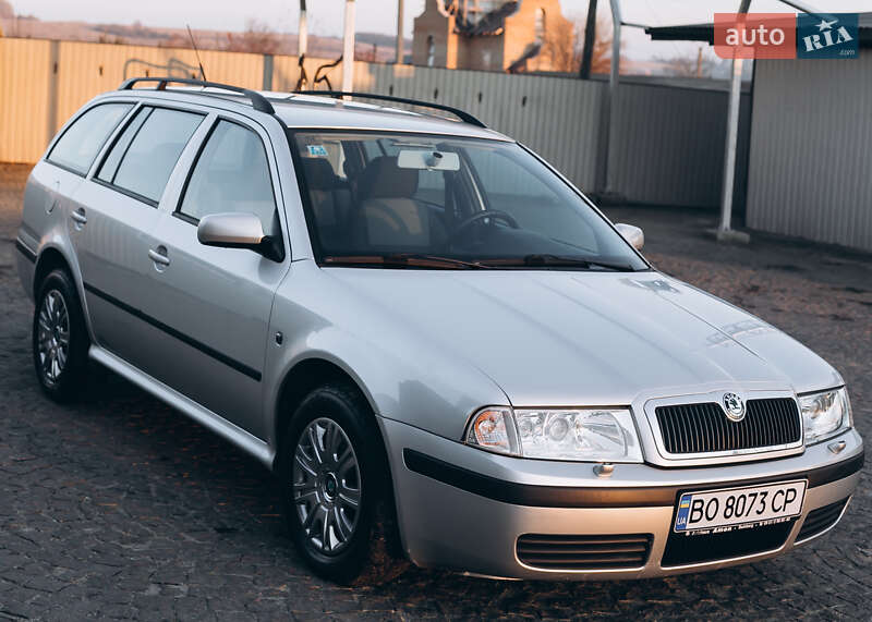 Універсал Skoda Octavia 2003 в Бучачі