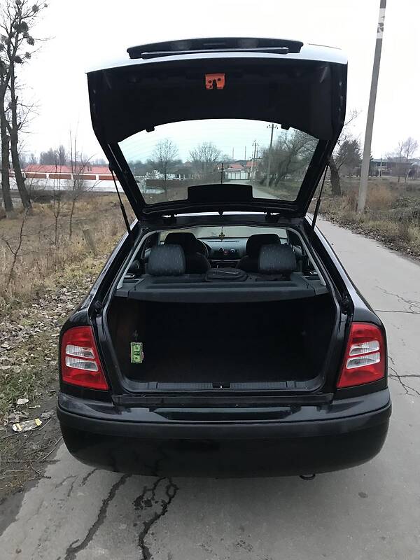 Лифтбек Skoda Octavia 2002 в Виннице
