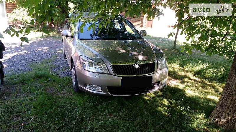 Універсал Skoda Octavia 2010 в Олевську