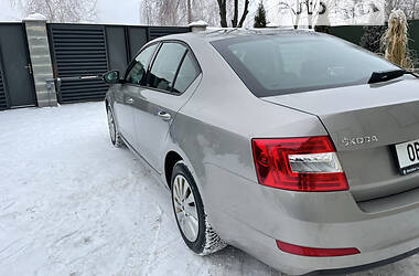 Седан Skoda Octavia 2013 в Мукачево