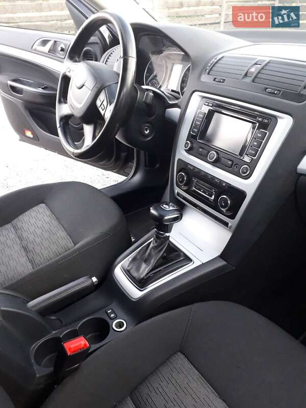 Универсал Skoda Octavia 2011 в Радехове фото 6 Универсал Skoda Octavia 2011 в Радехове