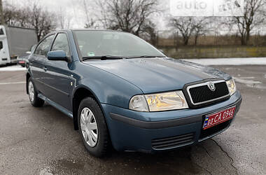 Лифтбек Skoda Octavia 2003 в Луцке