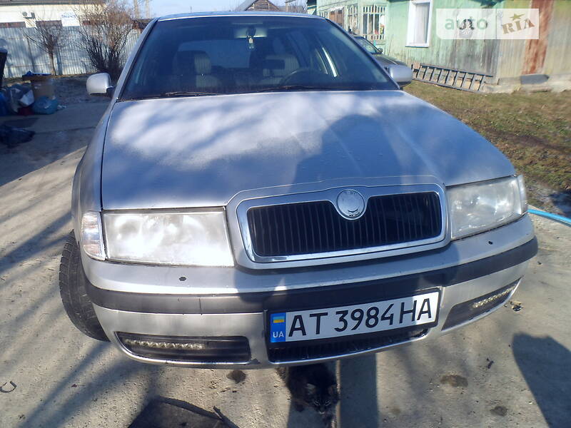 Универсал Skoda Octavia 2001 в Долине