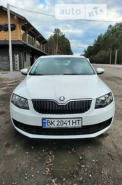 Хэтчбек Skoda Octavia 2015 в 
