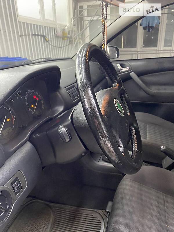 Седан Skoda Octavia 2005 в Запоріжжі