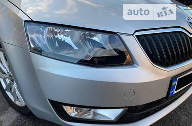 Ліфтбек Skoda Octavia 2015 в Запоріжжі