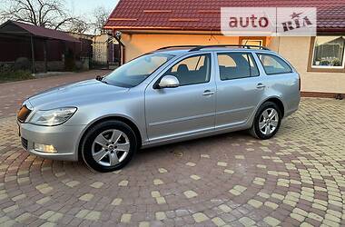 Універсал Skoda Octavia 2011 в 