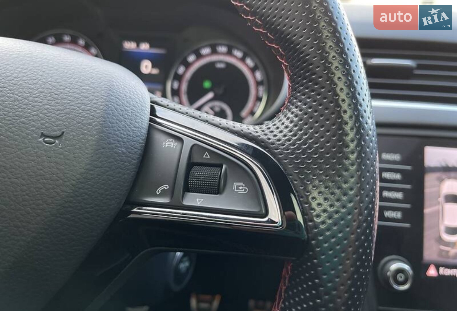 2018 Skoda Octavia - мініатюра 32