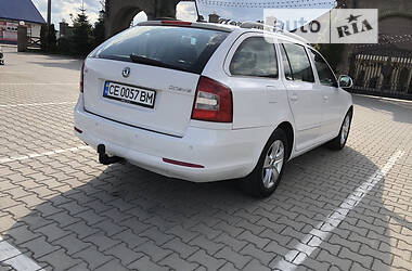 Универсал Skoda Octavia 2012 в Черновцах