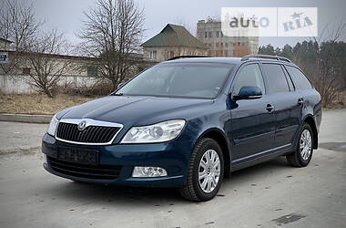 Універсал Skoda Octavia 2012 в Житомирі