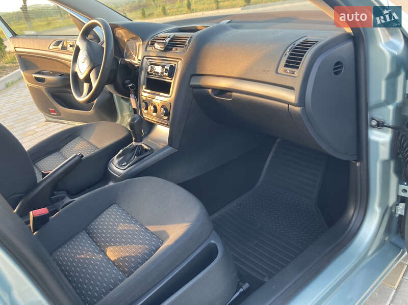 Ліфтбек Skoda Octavia 2012 в Іршаві фото 14 Ліфтбек Skoda Octavia 2012 в Іршаві