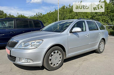 Универсал Skoda Octavia 2009 в Полтаве