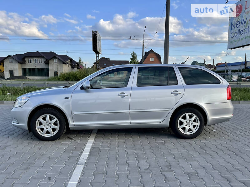 Универсал Skoda Octavia 2011 в Луцке