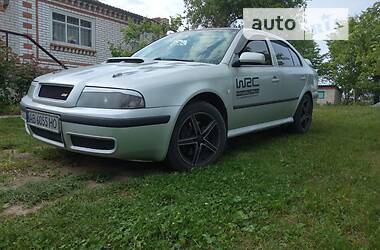 Ліфтбек Skoda Octavia 2002 в 