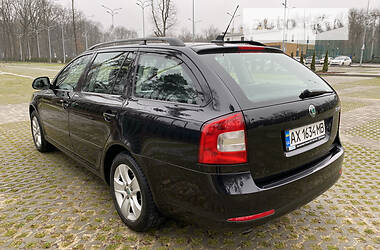 Универсал Skoda Octavia 2011 в 