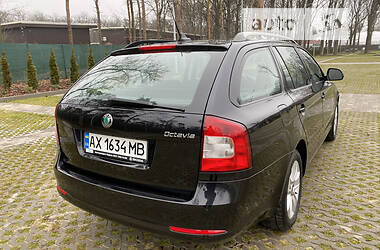 Универсал Skoda Octavia 2011 в 