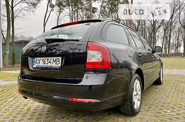 Универсал Skoda Octavia 2011 в 