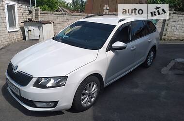 Універсал Skoda Octavia 2014 в Зміїві