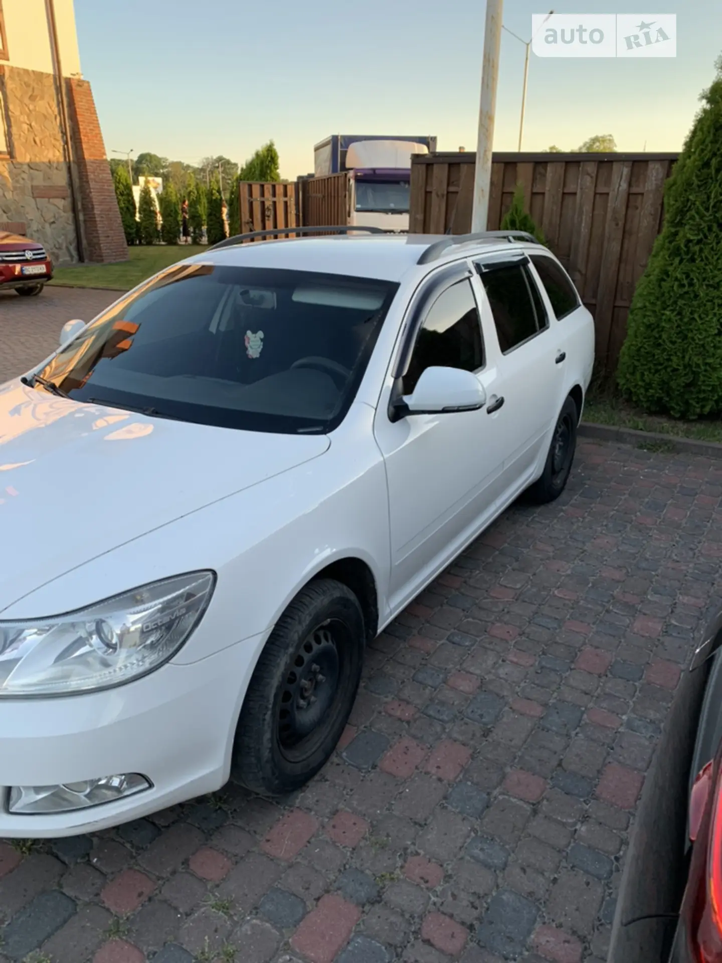 2011 Skoda Octavia - мініатюра 10