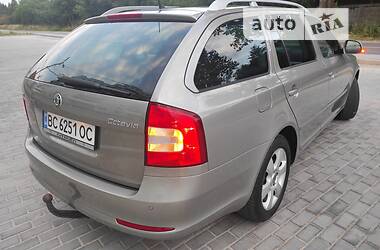 Универсал Skoda Octavia 2010 в Львове