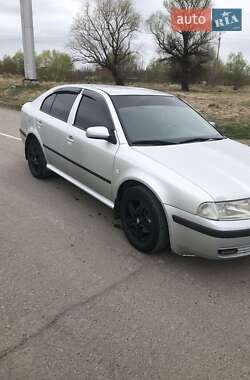 Лифтбек Skoda Octavia 2001 в Ямполе