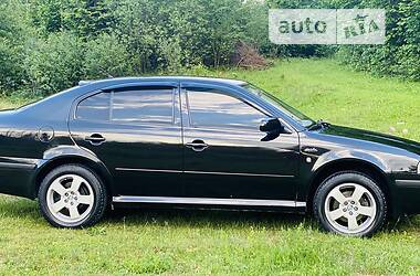 Хэтчбек Skoda Octavia 2004 в 